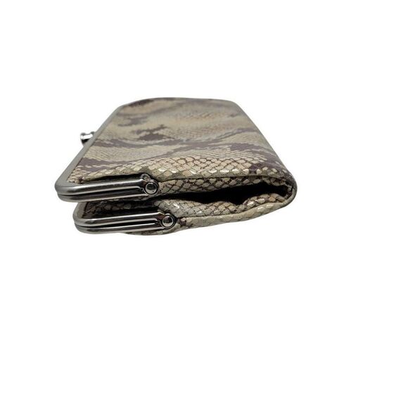 Hobo Lauren Leather Snake Clutch Wallet Frame Snap Closure Evening Bag Beige - Picture 14 of 15